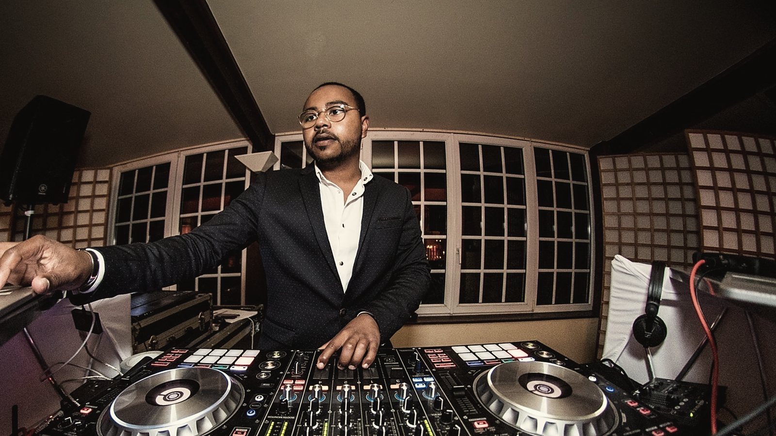 DJ de la Maison aux platines